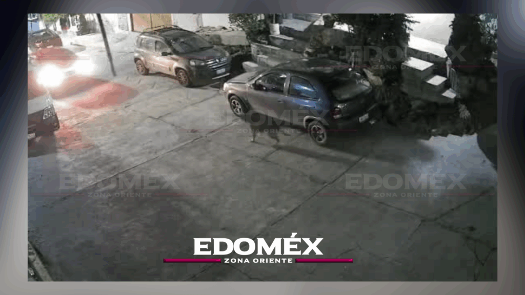 AUTO CHOCA CONTRA VEHÍCULO ESTACIONADO Y HUYE EN LA COLONIA EL MIRADOR ...