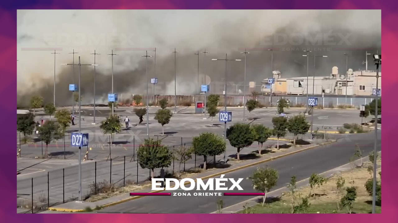 INCENDIO A ESPALDAS DE PLAZA COSMOPOL EN COACALCO